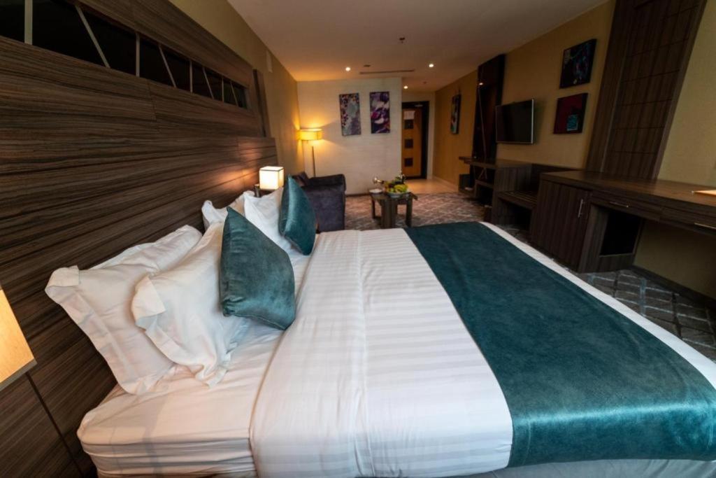 Continent Sumou Hotel Эль-Хубар Экстерьер фото