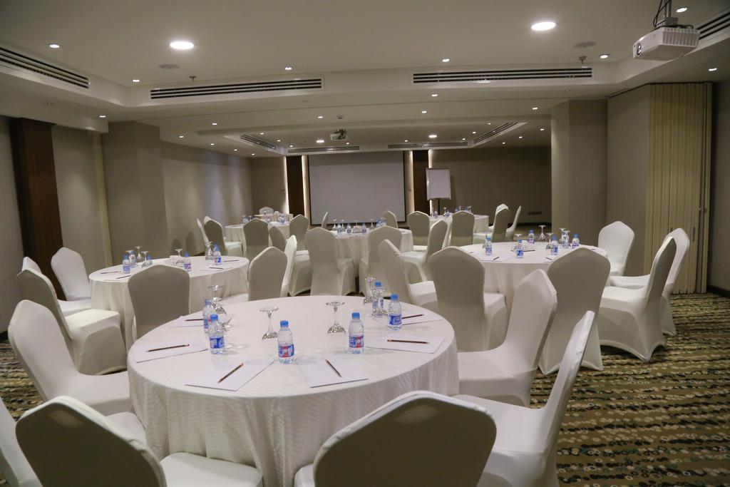 Continent Sumou Hotel Эль-Хубар Экстерьер фото
